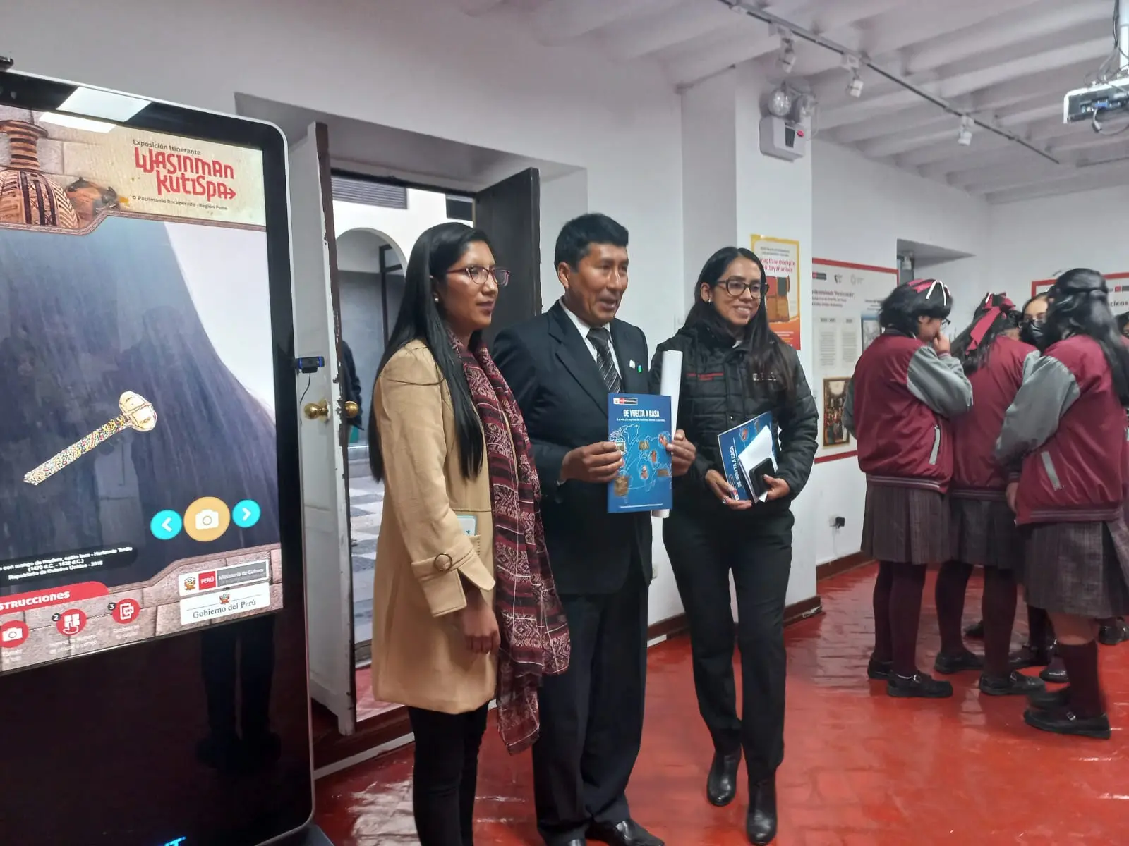 Puno: Ministerio de Cultura inauguró muestra ‘Wasinman Kutispa’ para acercar a ciudadanía de la región a su patrimonio cultural recuperado